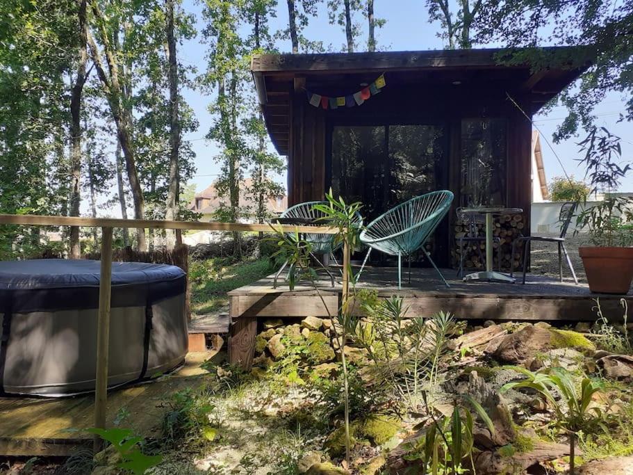 Le Gite De La Cabane De L'Oiseau Couze-et-Saint-Front Exterior foto